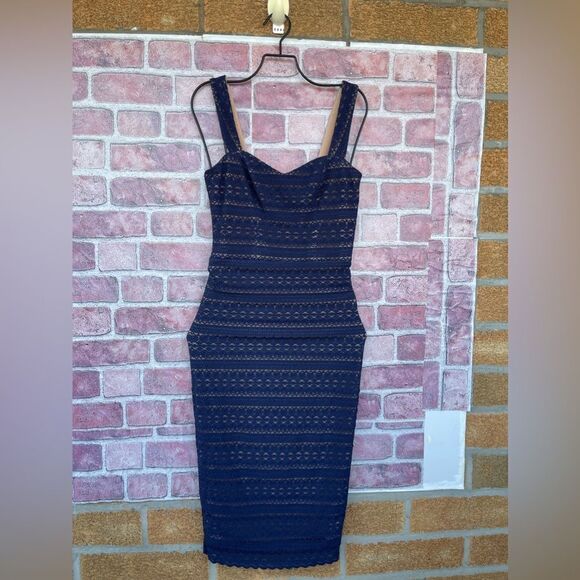 Dress the Population Navy Lace Nicole Dress size small - Picture 5 of 16